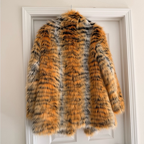 Michael Kors faux fur jacket - Picture 2 of 2